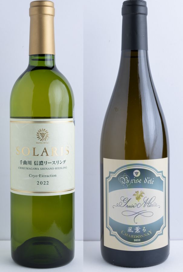 左:マンズワイナリー「ソラリス・信濃リースリング・クリオエクストラクション」8800円、右:テールドシエル「グランミュール風薫る」3630円