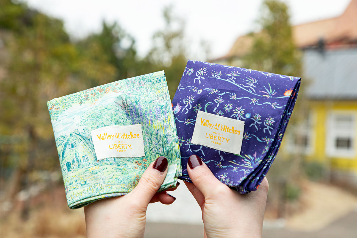 「Liberty．ハンカチ（全4種）」各1540円