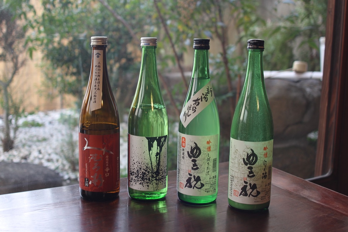 アルコールメニューには奈良の地酒もラインアップしている