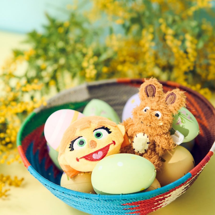 「ぬいバッジ」(ジュリア、フラッフスター)各1320円