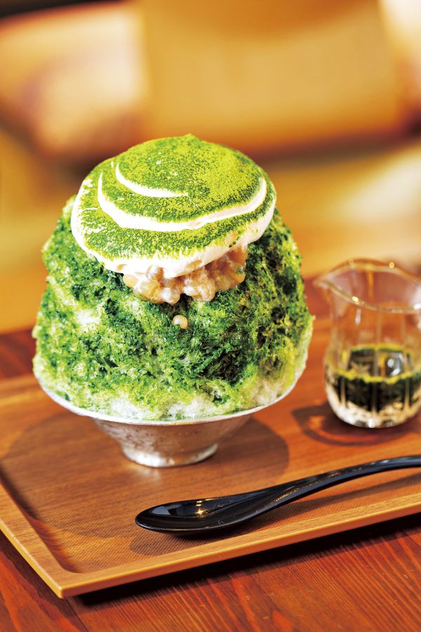 「川越抹茶みるくと白あずき」1600円