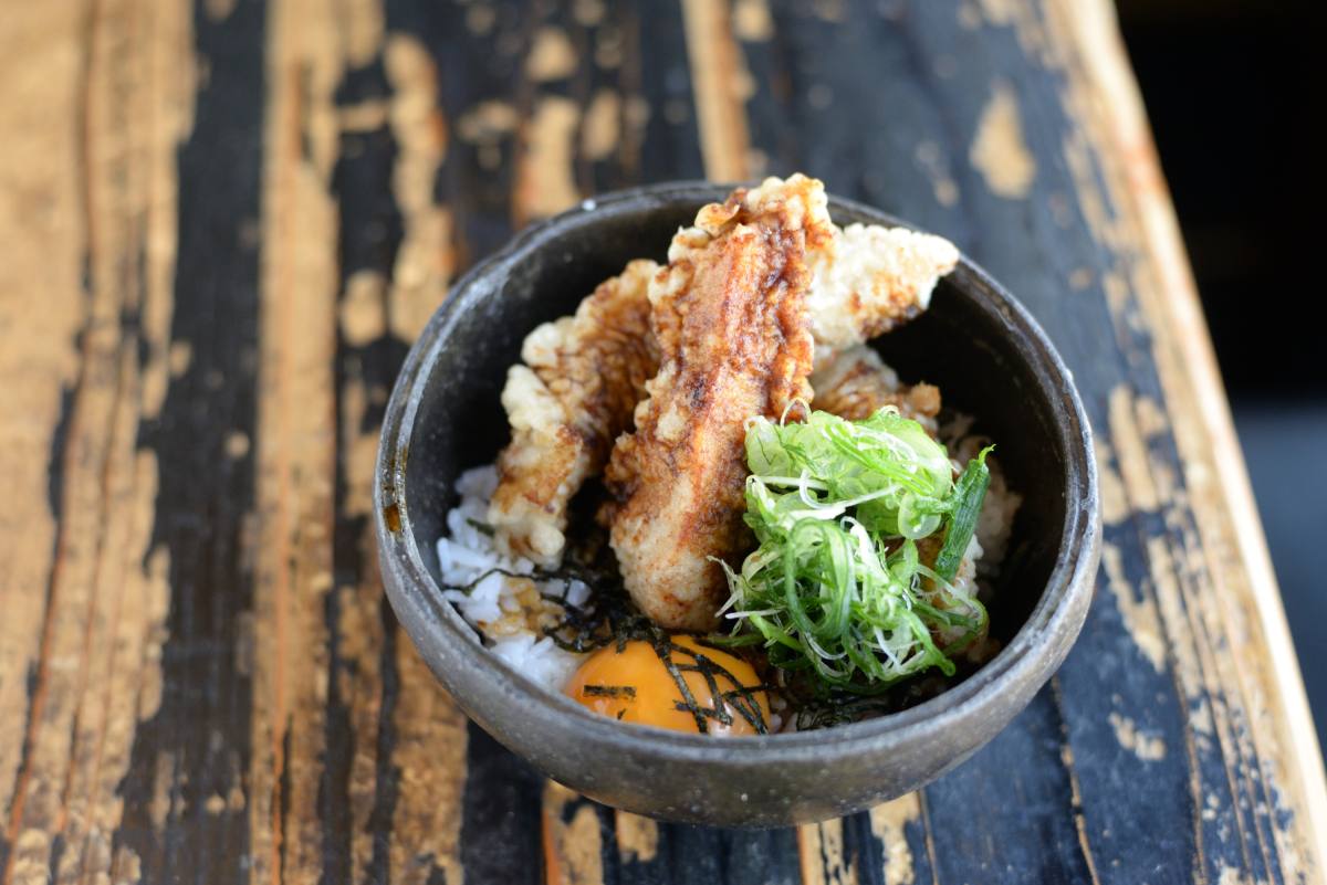 山元麺蔵のちょっと小さな鶏ささみ天丼580円