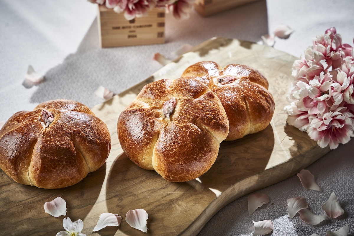 「桜あんぱん」380円