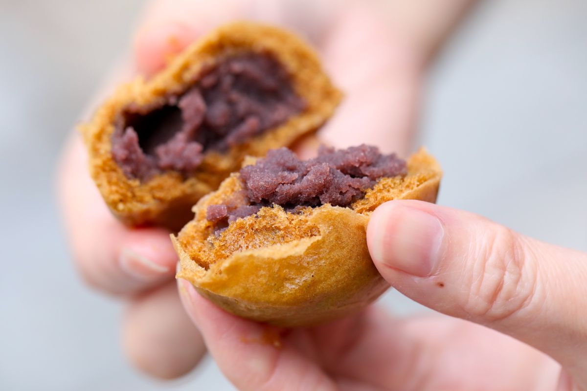 「湯の花まんじゅう」は6個880円〜（令和6年3月現在）