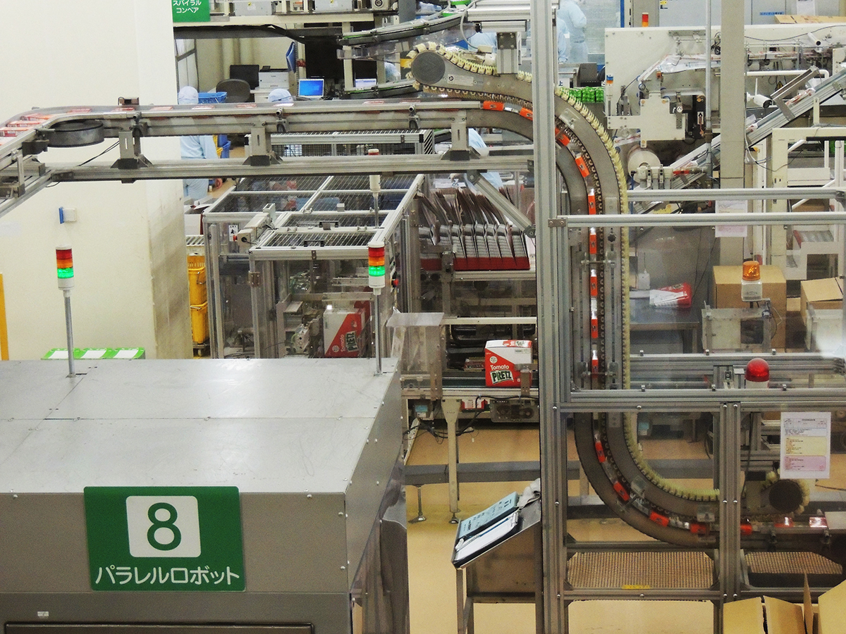 遊園地のコースターかフリーフォールのような機械もあっておもしろいんです