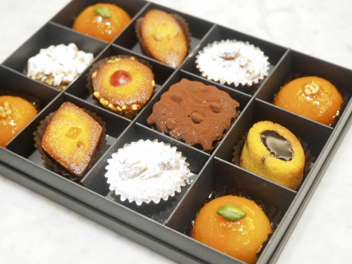 プティフール ドゥミセック