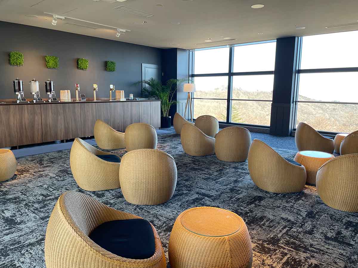 6階の湯上りラウンジ。利用は15～23時、5時～9時30分