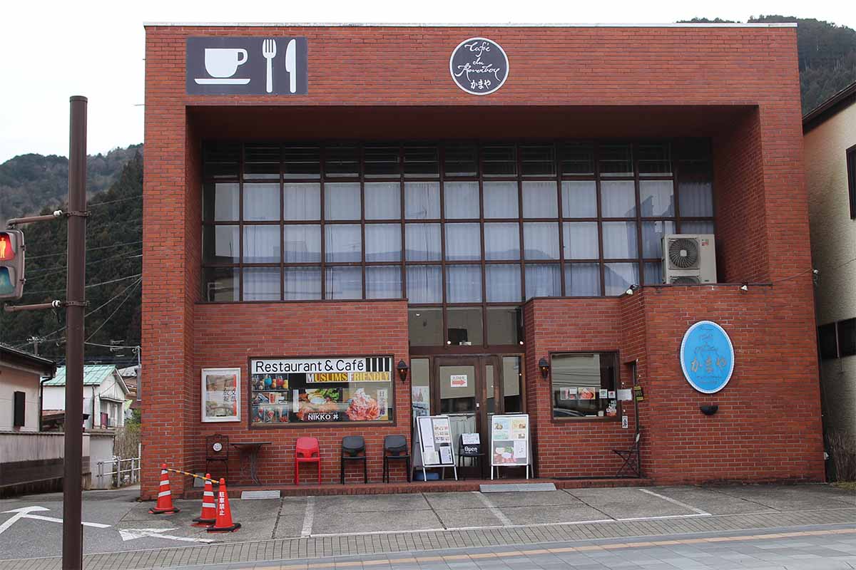 東武日光から徒歩1分の好立地