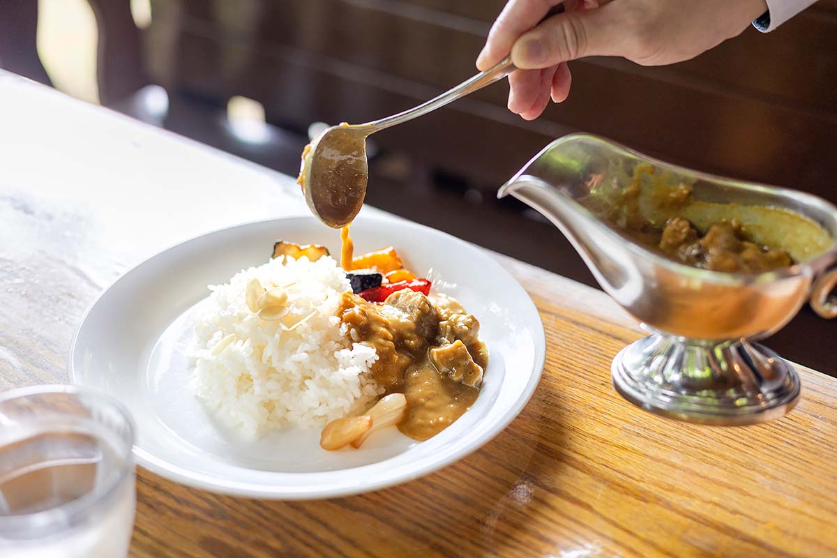 まろやかさの後から辛味を感じる深みのある味わい（写真はビーフカレー）