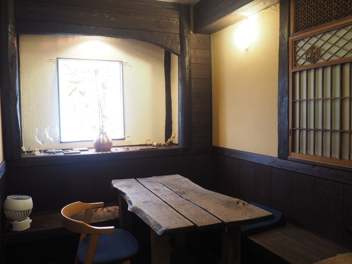 アテリコ店内の座席の様子