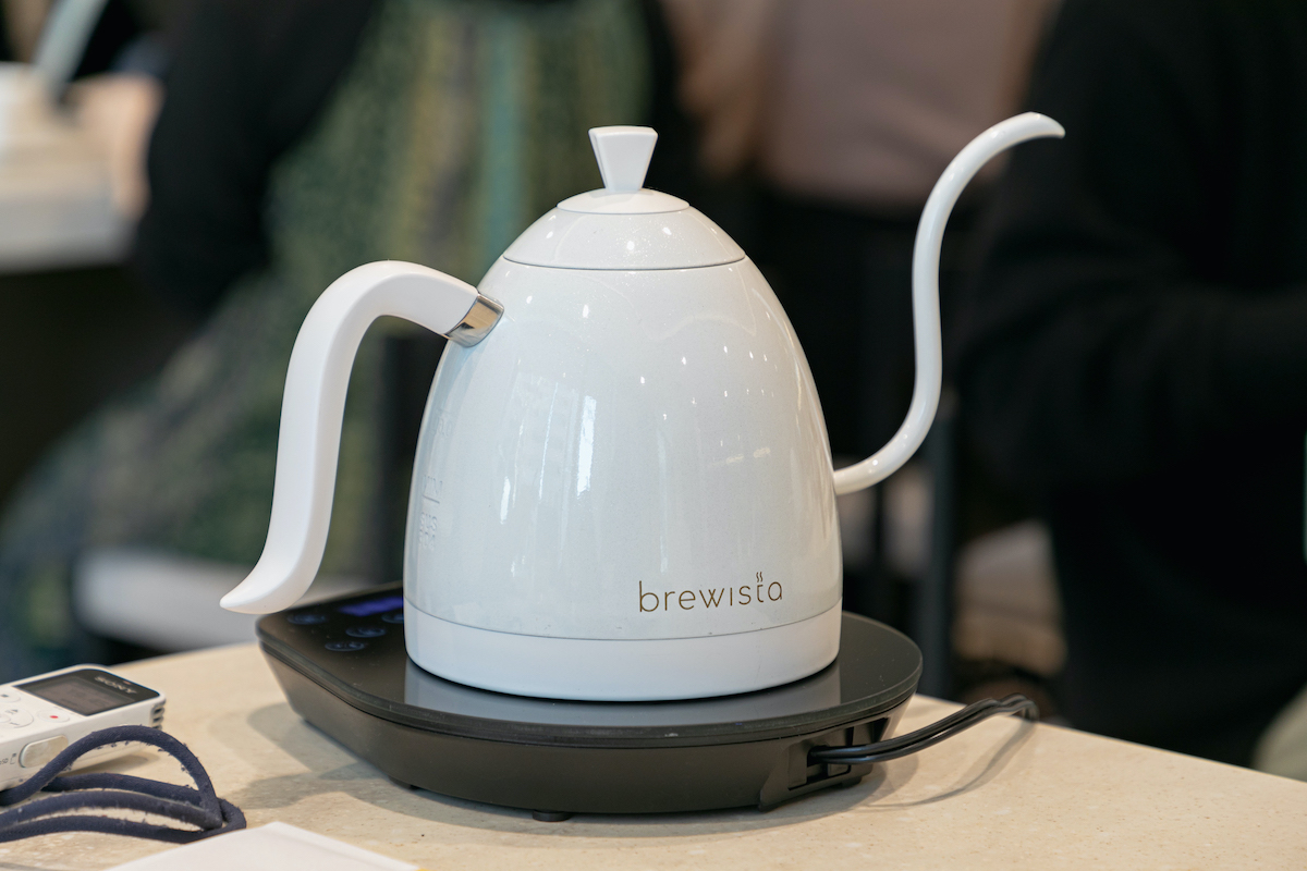 コーヒーのハンドドリップには口の細いドリップポットがおすすめ