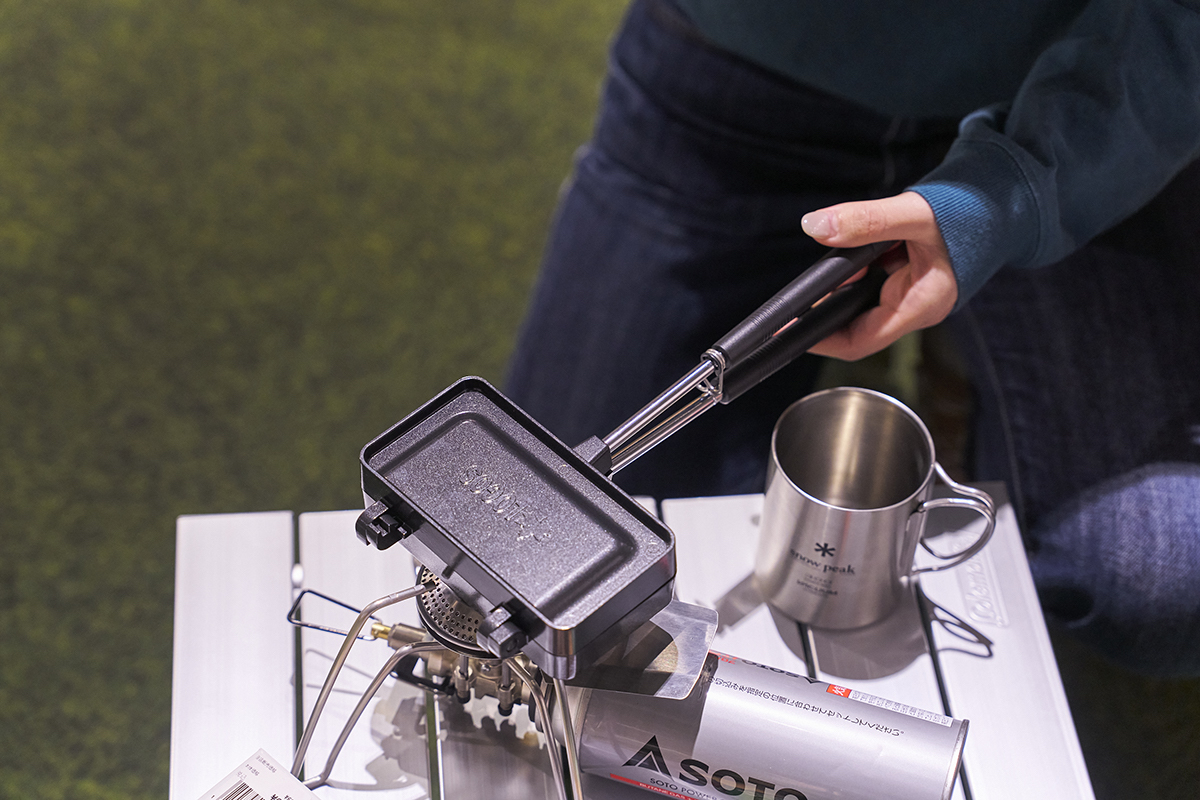 「LOGOS」ホットサンドパン（ハーフ）4250円