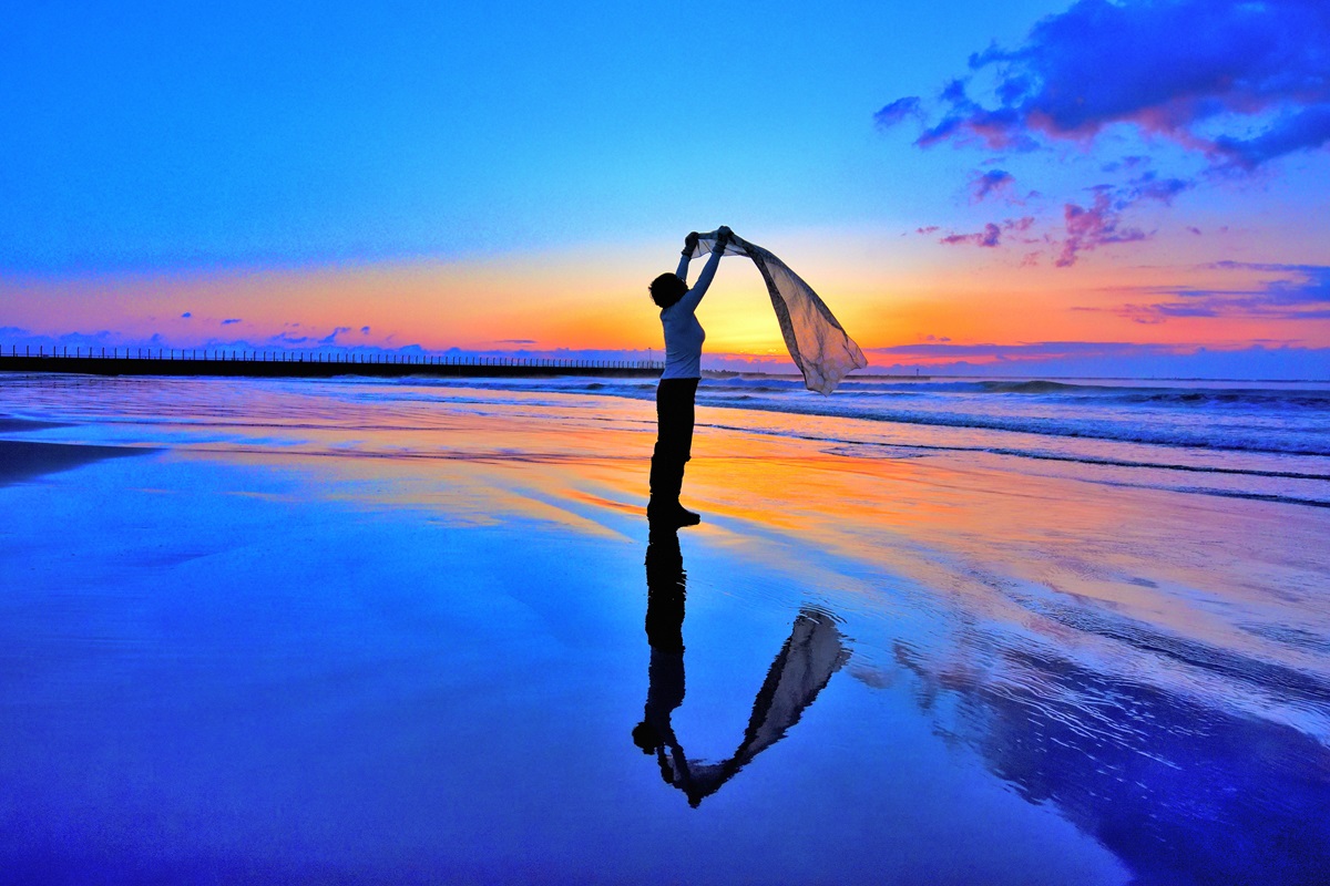 光を透過する小物があると効果的に