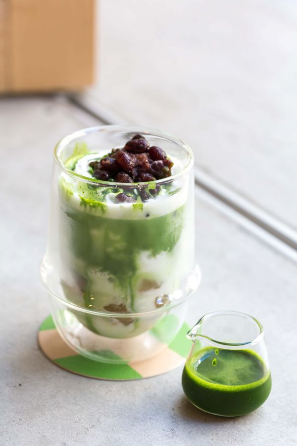 「MATCHA わらび餅しるこ」890円