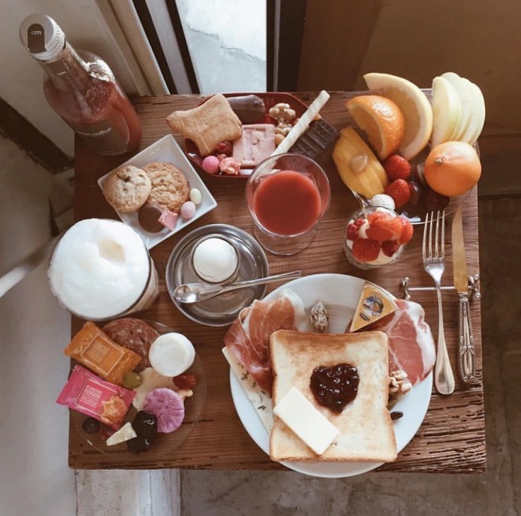 「フルセット」に「ガトーセット」1430円を追加／© Le café de BenoÎt