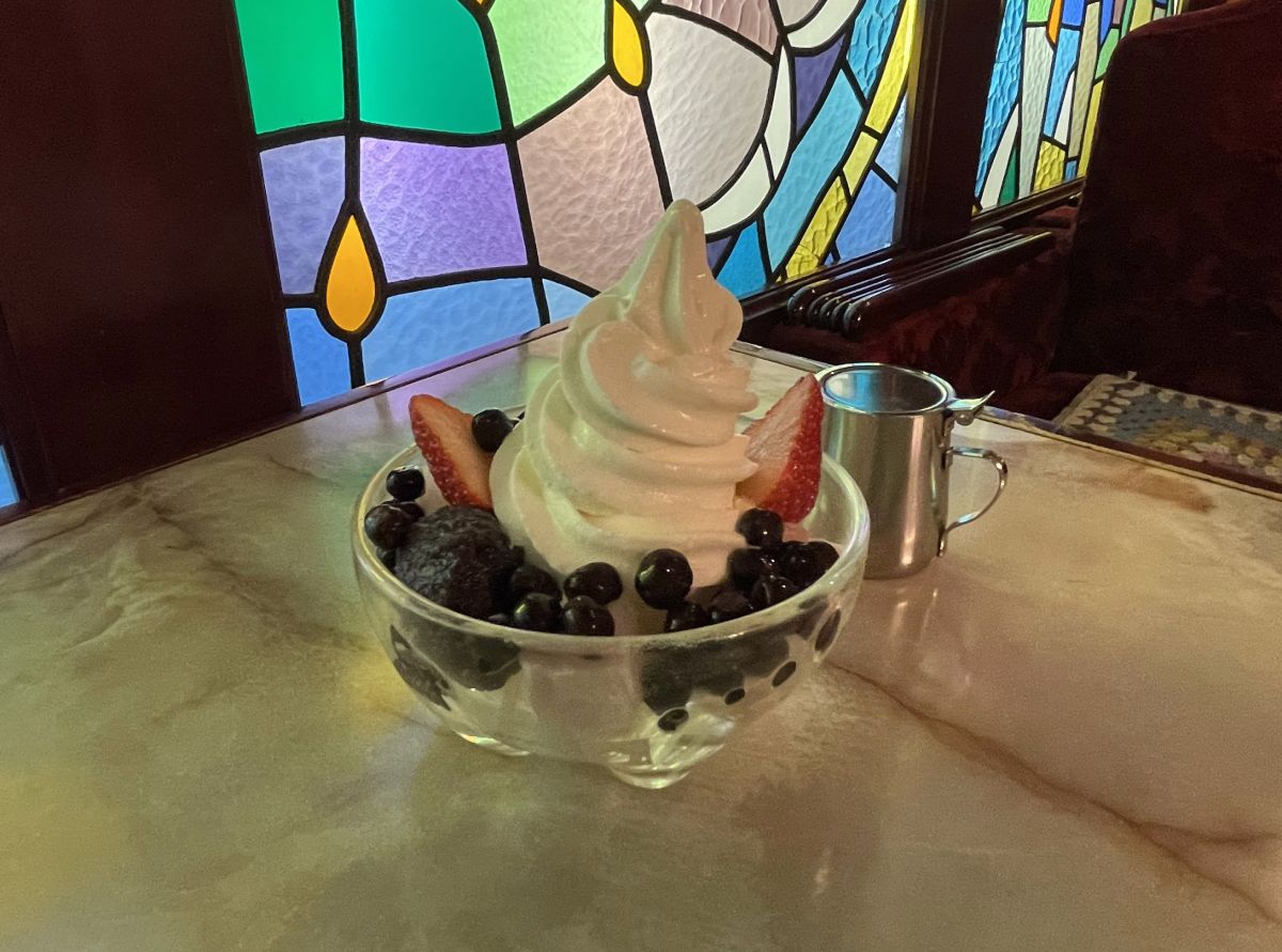 クリームあんみつ850円