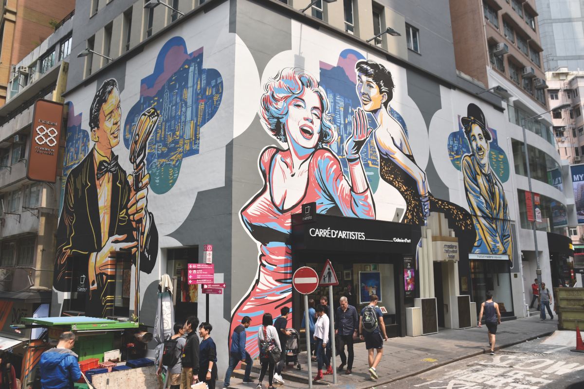 ホテル・マデラ・ハリウッドの外壁