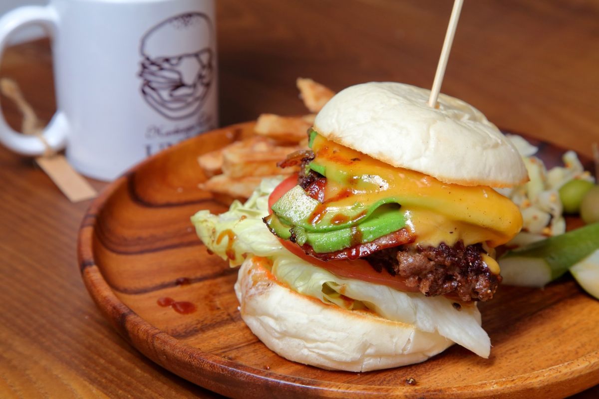 「ABC burger（アボカドベーコンチーズ）」2450円 