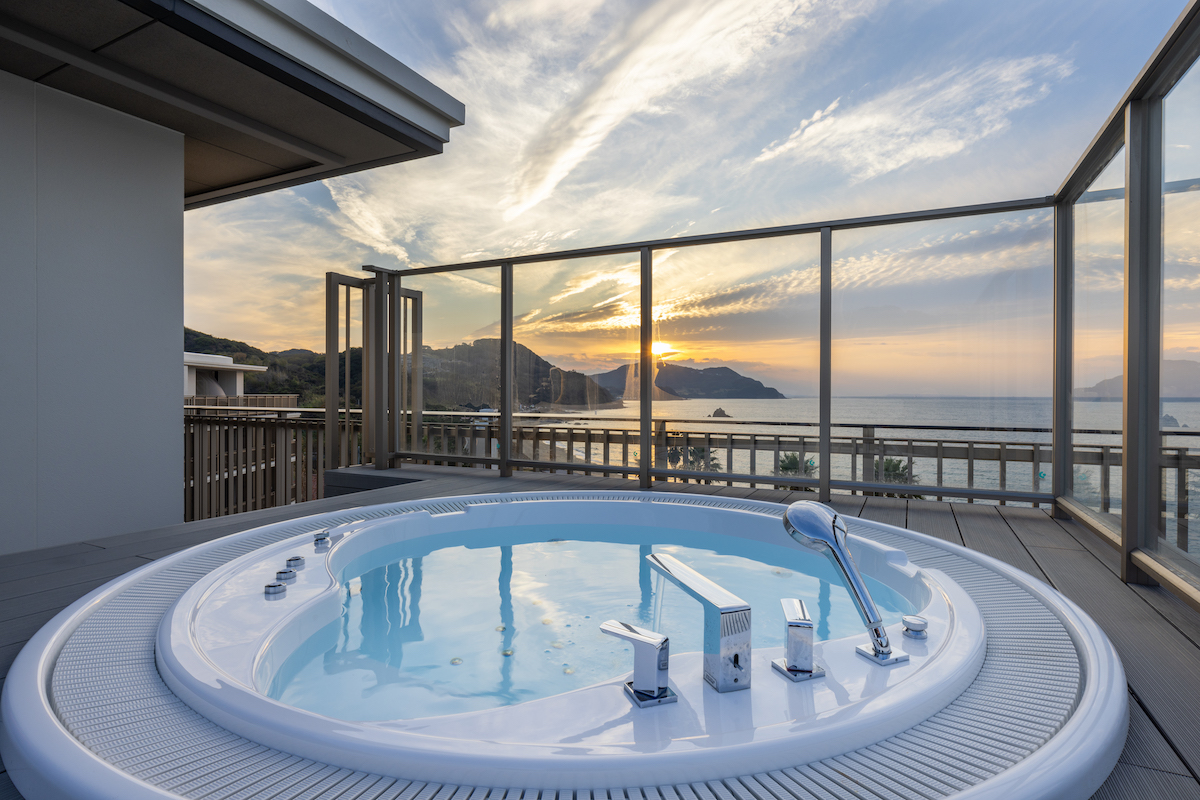 「ザ・テラス チル スイート」（1泊1部屋6万円〜／46.4㎡・定員4名）