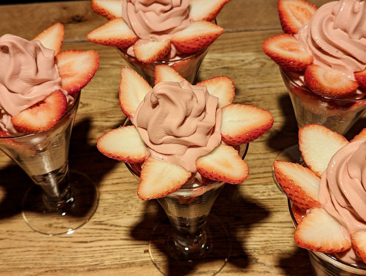 「苺のパフェ」1480円