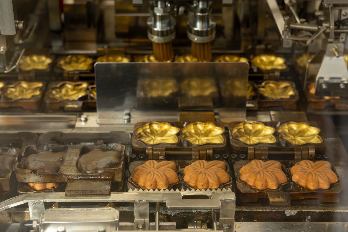 もみじ饅頭「こしあん」「つぶあん」各1個120円