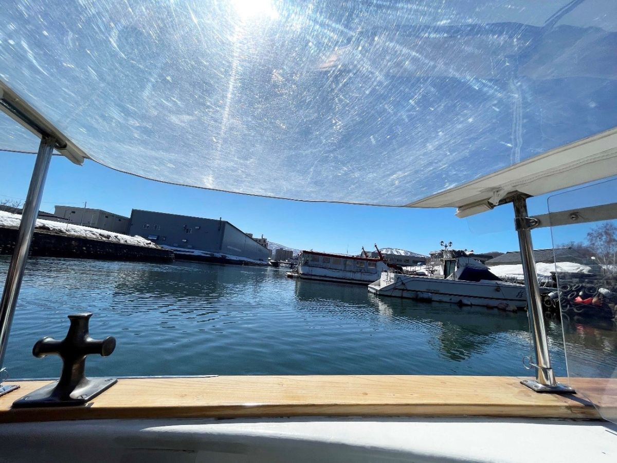 運河の北端で方向転換