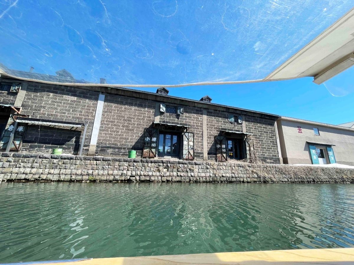 「小樽ビール倉庫NO.1」など飲食店としても活用される倉庫群