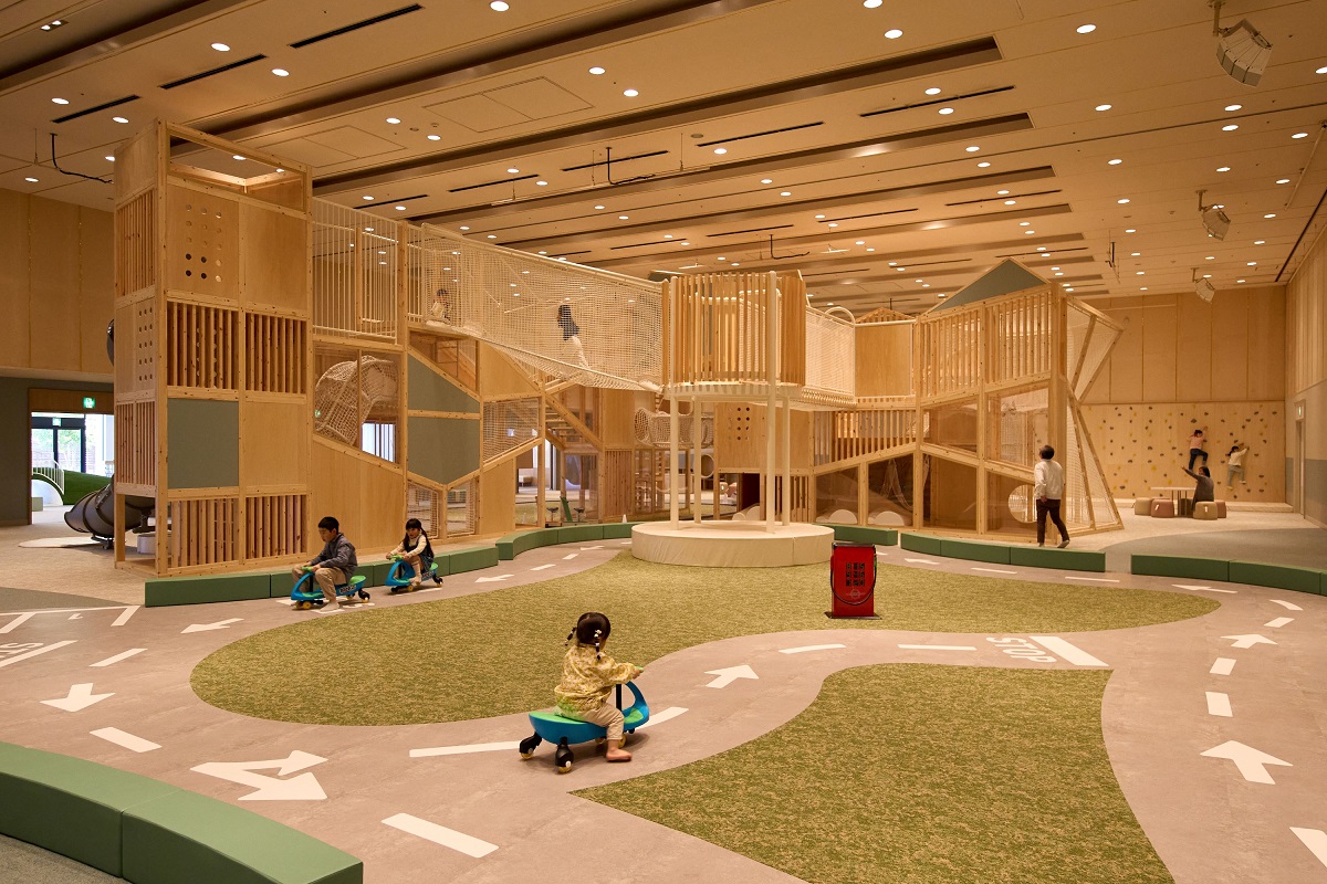 全天候型アクティビティ施設「杜の８」