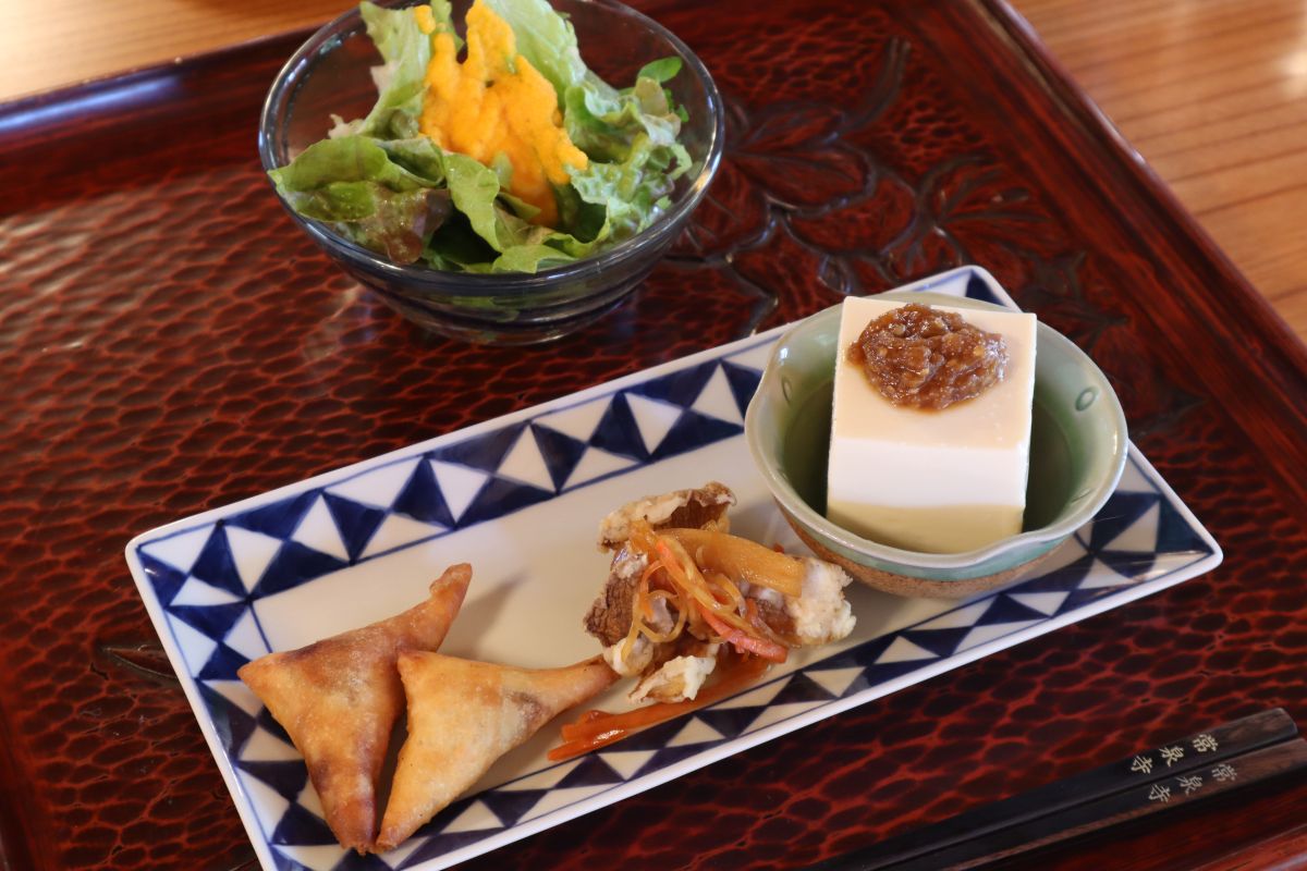 精進料理では珍しい先附から提供