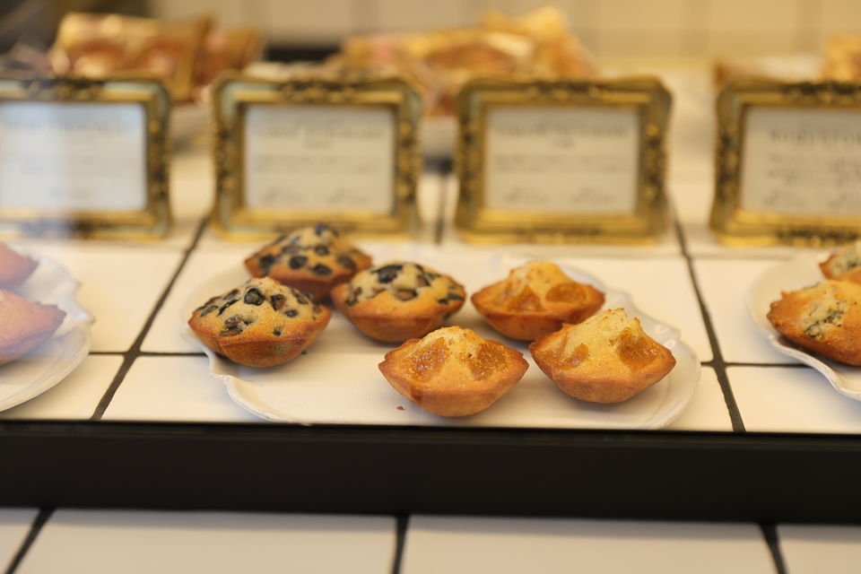 POIRE le bon Beurre 北新地本通