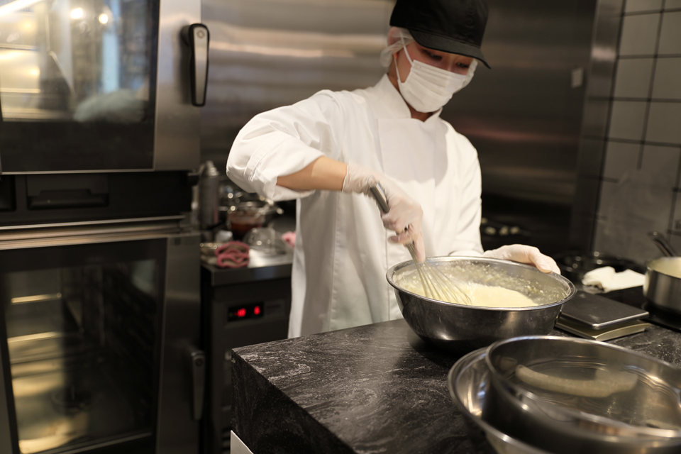 POIRE le bon Beurre 北新地本通