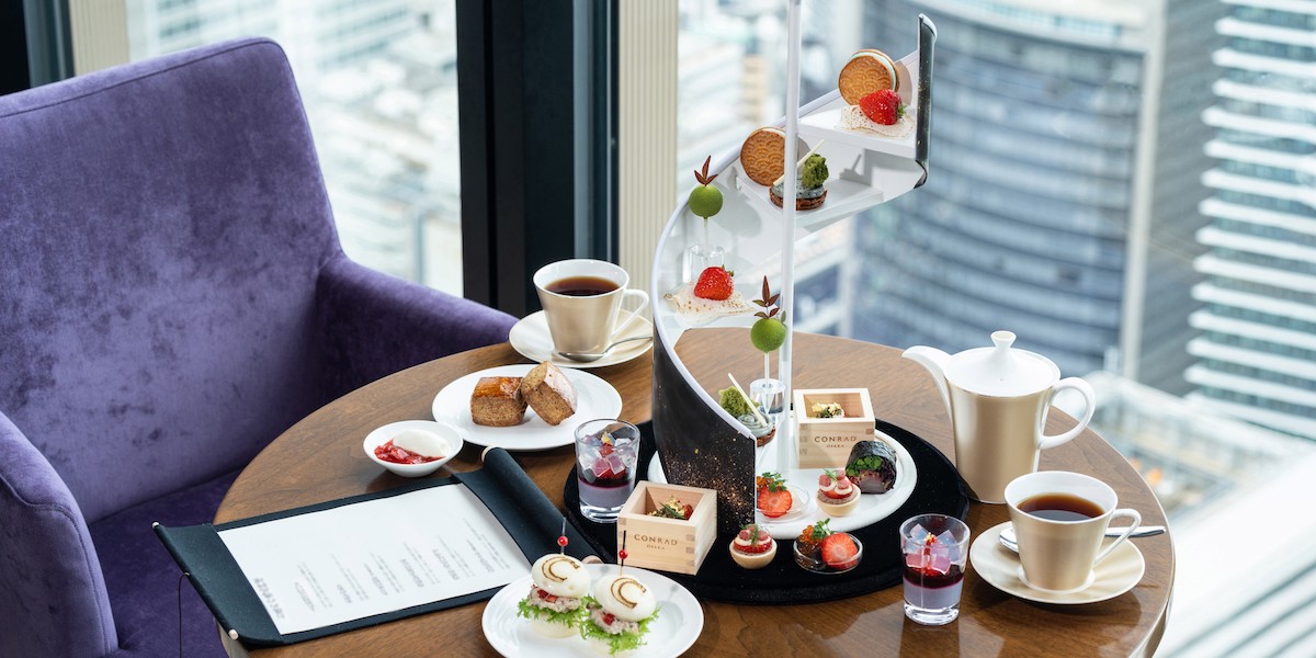 【コンラッド大阪】華やかな『源氏物語』の世界観を表現したストロベリーアフタヌーンティー「THE TALE OF GENJI（源氏物語）」を開催中