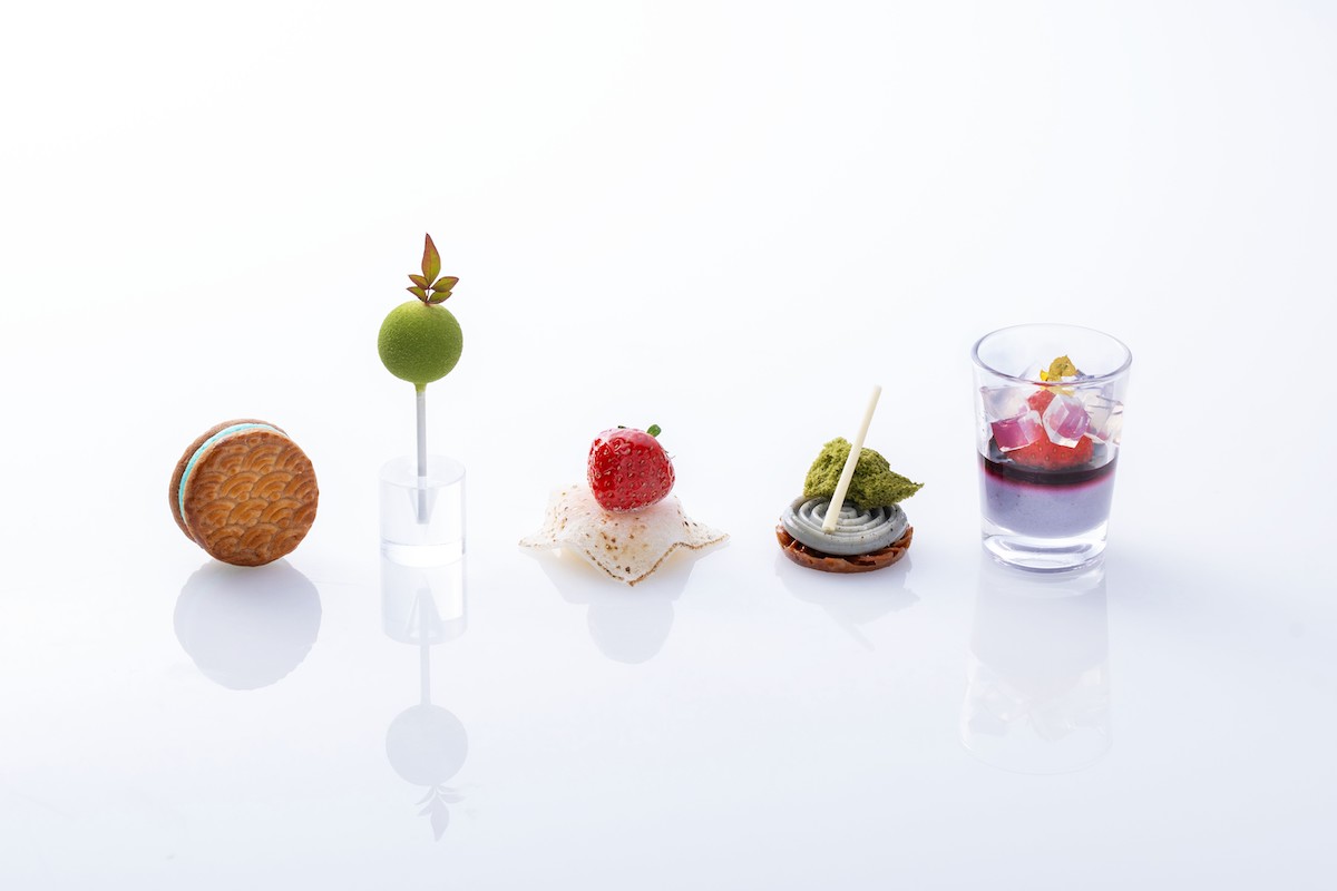 左から「青海波」、「帚木」、「春」、「源氏庭」、「紫式部」