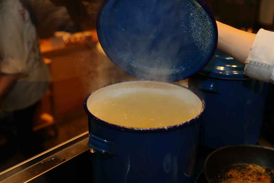 蔘鶏湯人ルはなれ