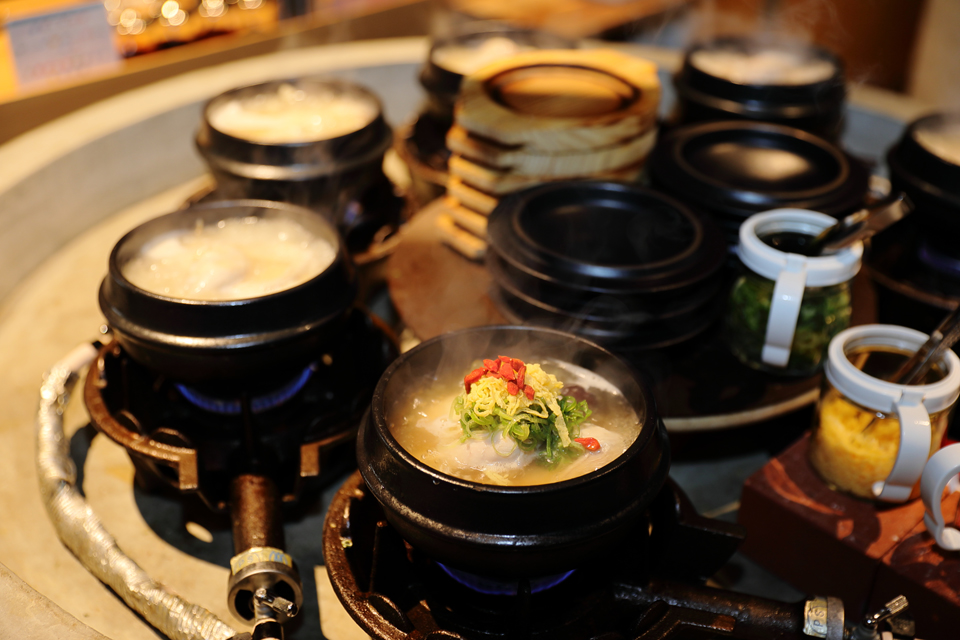 蔘鶏湯人ルはなれ