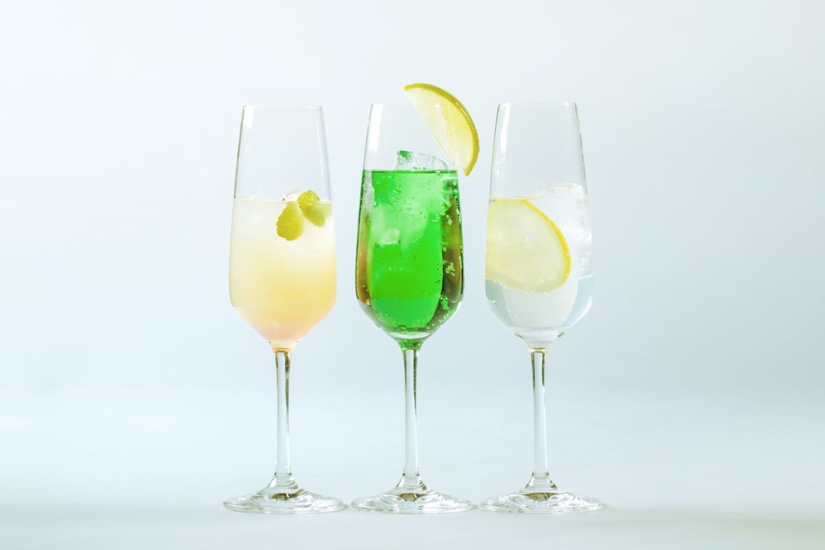 写真左より、ピーチアップル、ディアボロマント、レモンスカッシュ（イメージ）