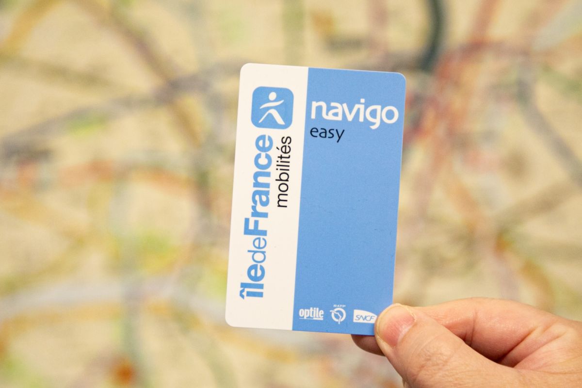 パリはメトロ（地下鉄）が便利！ 