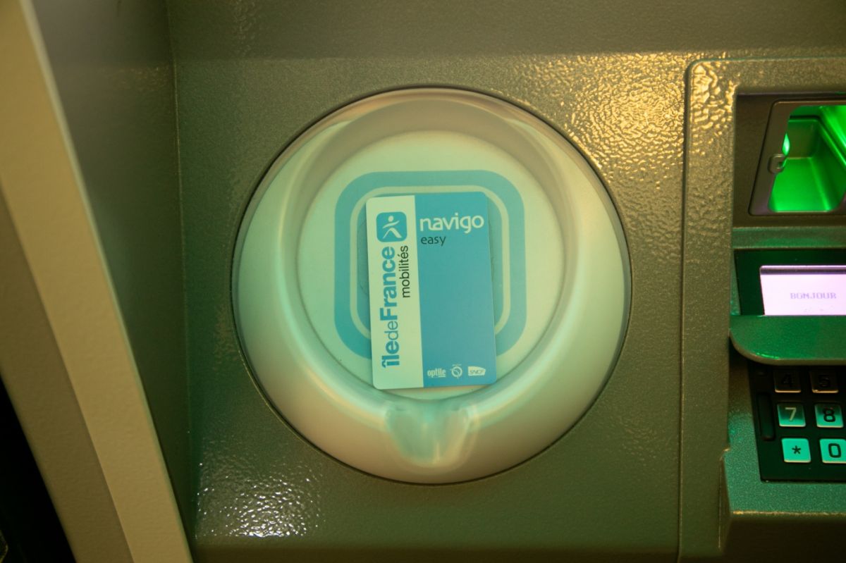 パリはメトロ(地下鉄)が便利!