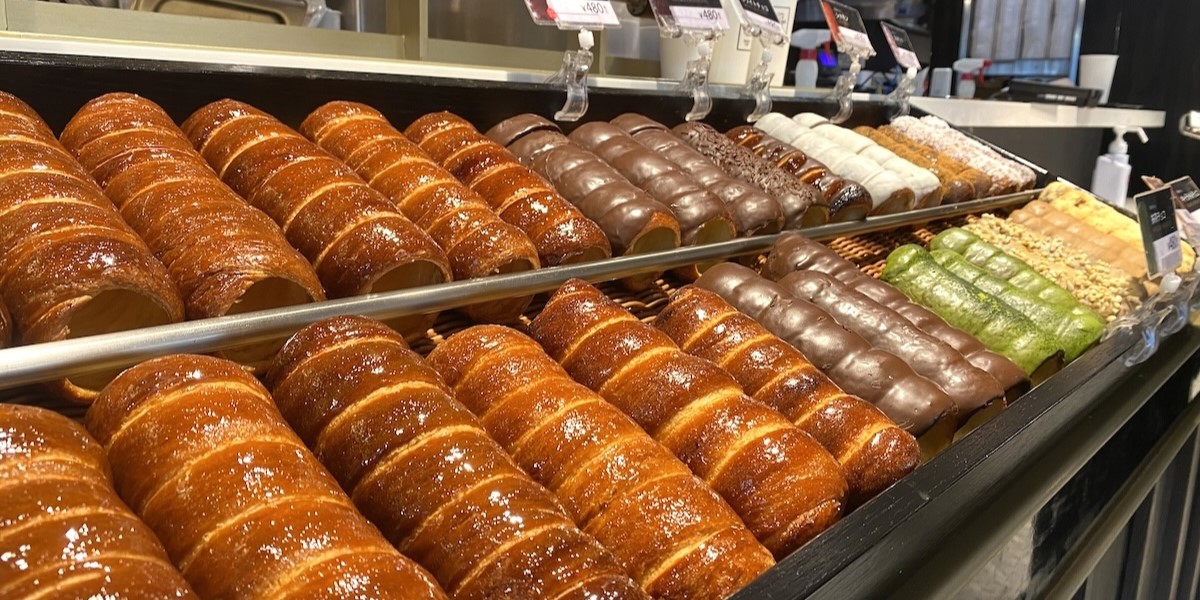 映えると話題の「クルトシュ」って？「Balaton Cafe 表参道」でハンガリーの味に出合う