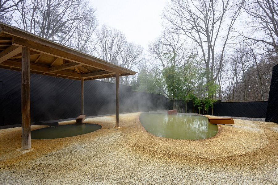 源泉の名前はなんと「アーティストの湯」…！