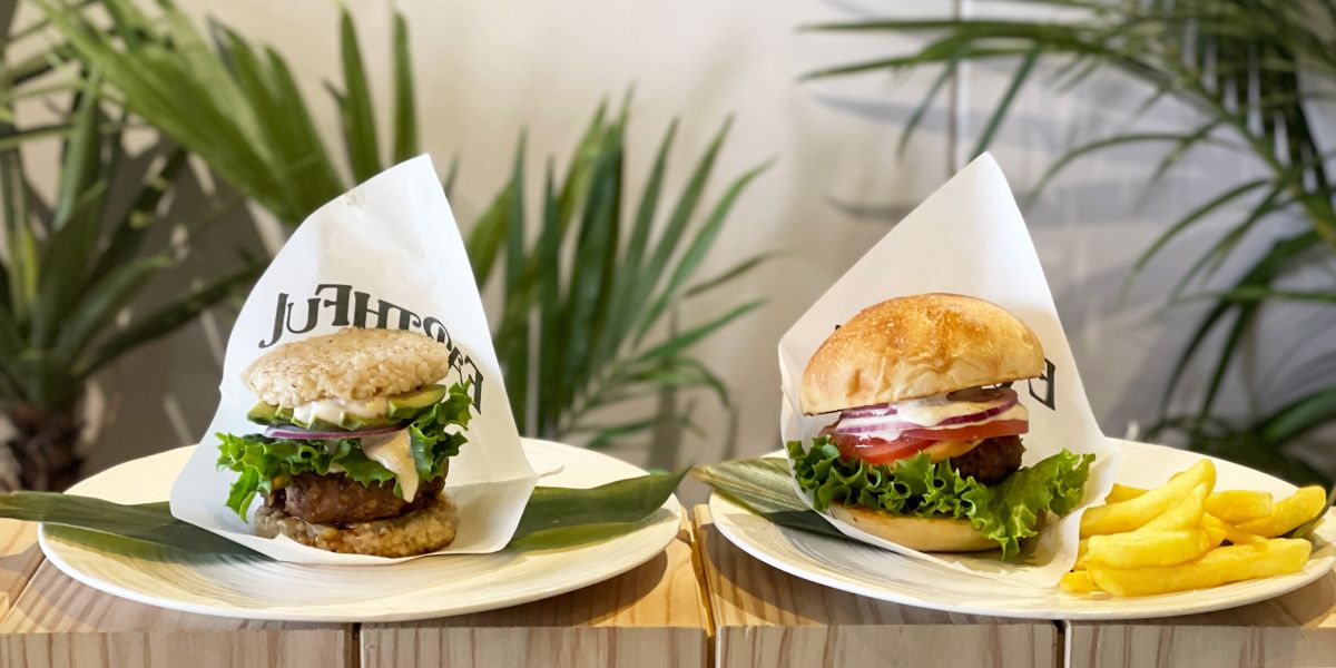 蔵前の沖縄発ヴィーガンハンバーガー店「Earthful Cafe Tokyo」でおいしく“ととのう”時間を