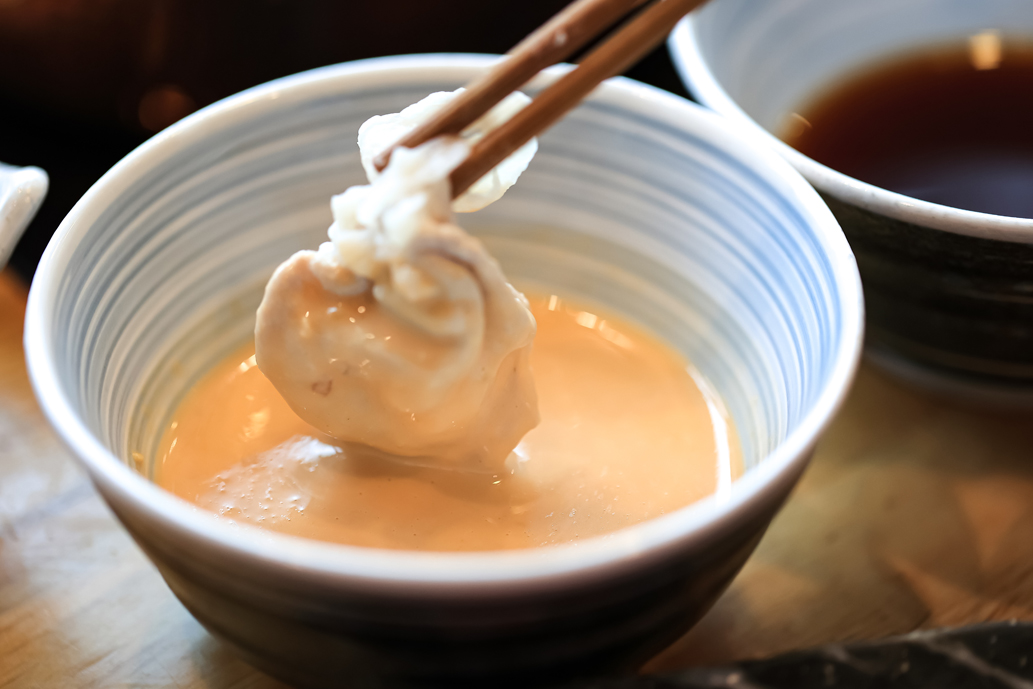 たれをしっかり絡めて食べるのがおすすめ