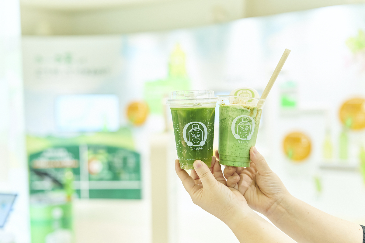 (写真左)「茶ポンス」650円、(写真右)「飲む抹茶わらびもち」