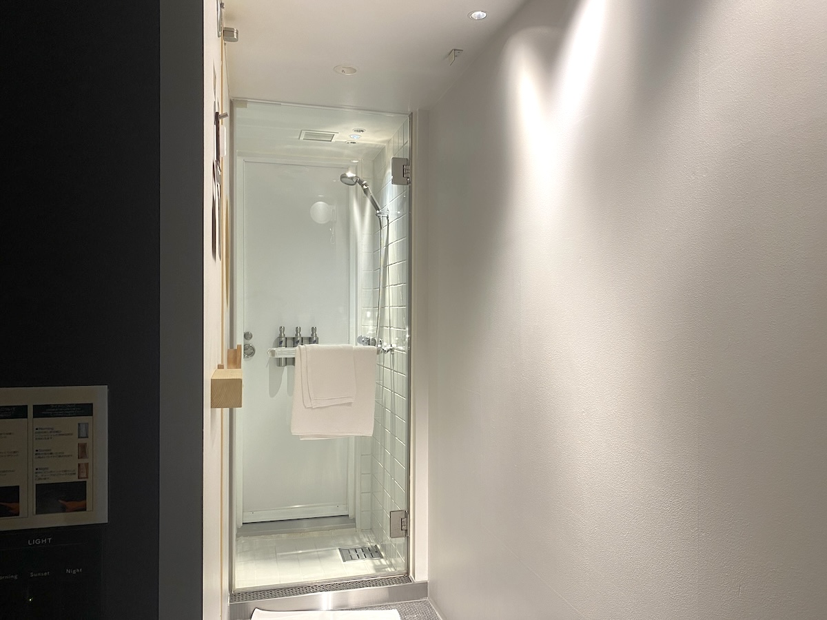 リフレッシュした気分を味わいたい人は白色ライトの「Morning」がおすすめ