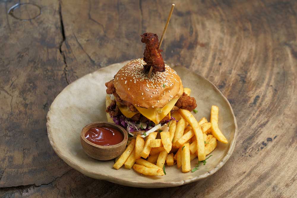 「チキンバーガー」Rp.12万