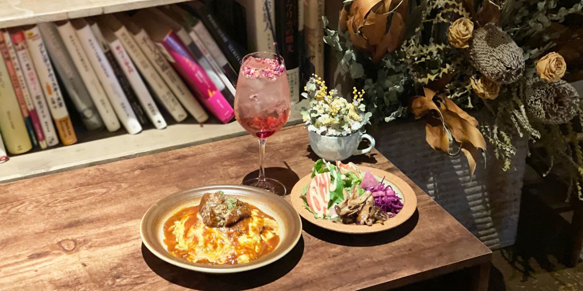 北参道「Lecoin キタサンドウ」は隠れ家のようなドライフラワーカフェ