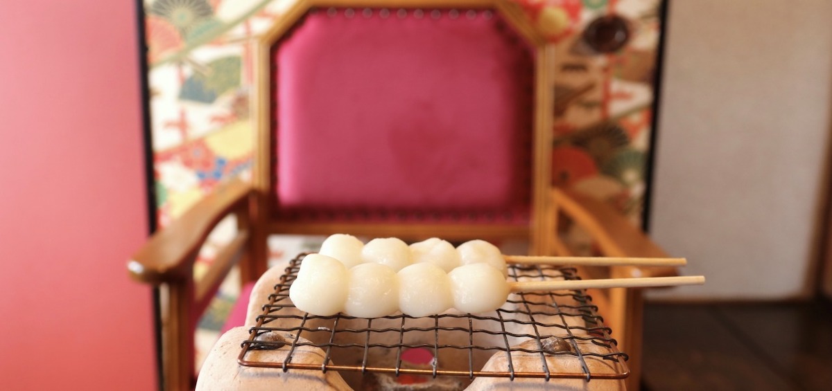 【京都】金閣寺参道近くの京町家カフェ「BR CAFE」は、自分で焼く炭火焼きだんごが楽しい！