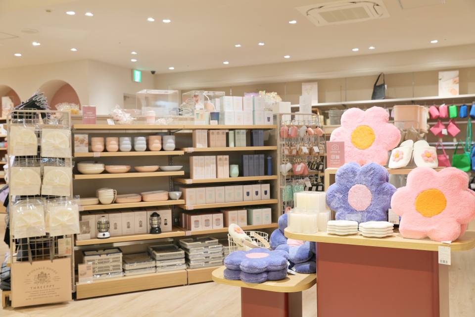 DAISO 梅田DTタワー店