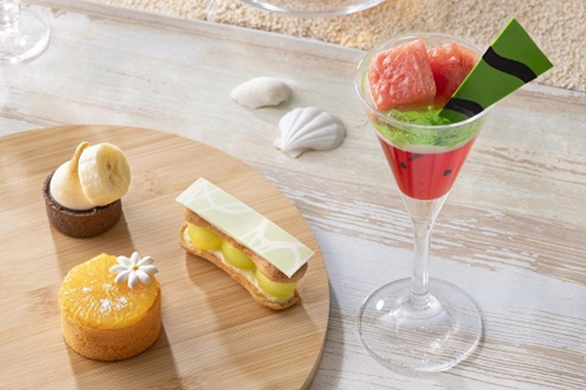 チョコバナナのスモアタルト、「オレンジロールケーキ、メロンカスタードエクレア、スイカゼリー