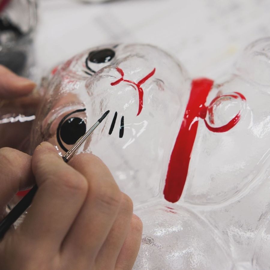 「招き猫絵付け体験」8800円、所要約90分